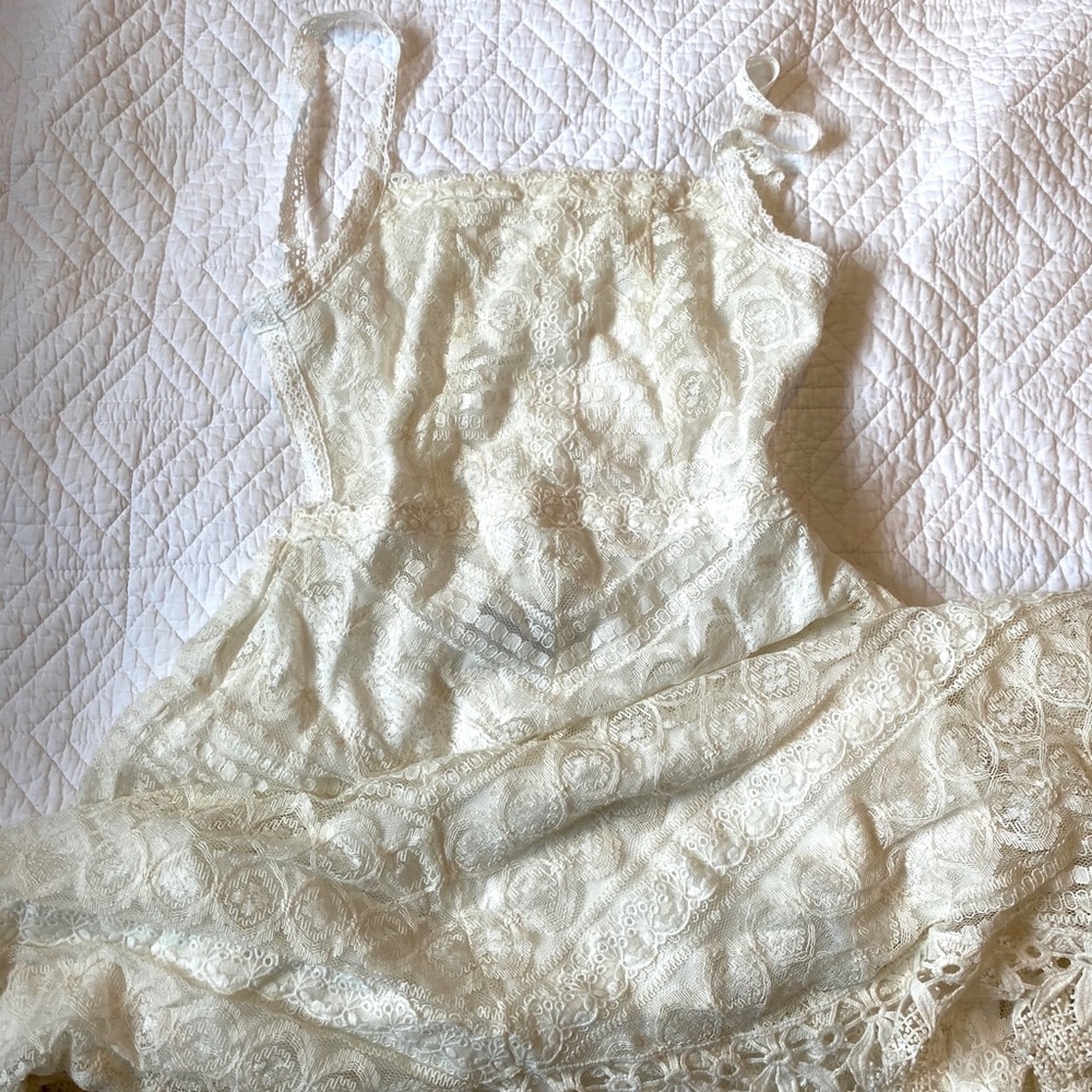 Lulu’s Beneath the Garden Arbor Ivory Lace Maxi